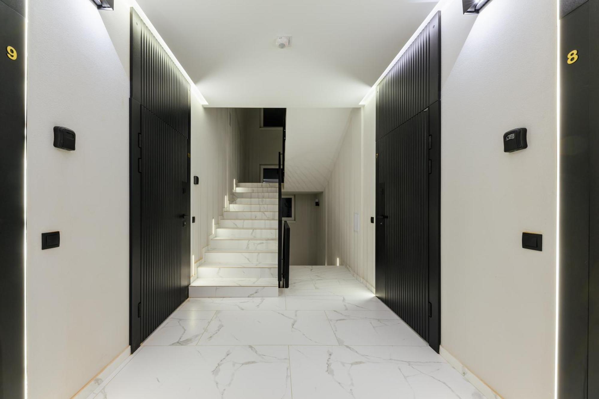 Luxury Apartments Laborca 乌日霍罗德 外观 照片