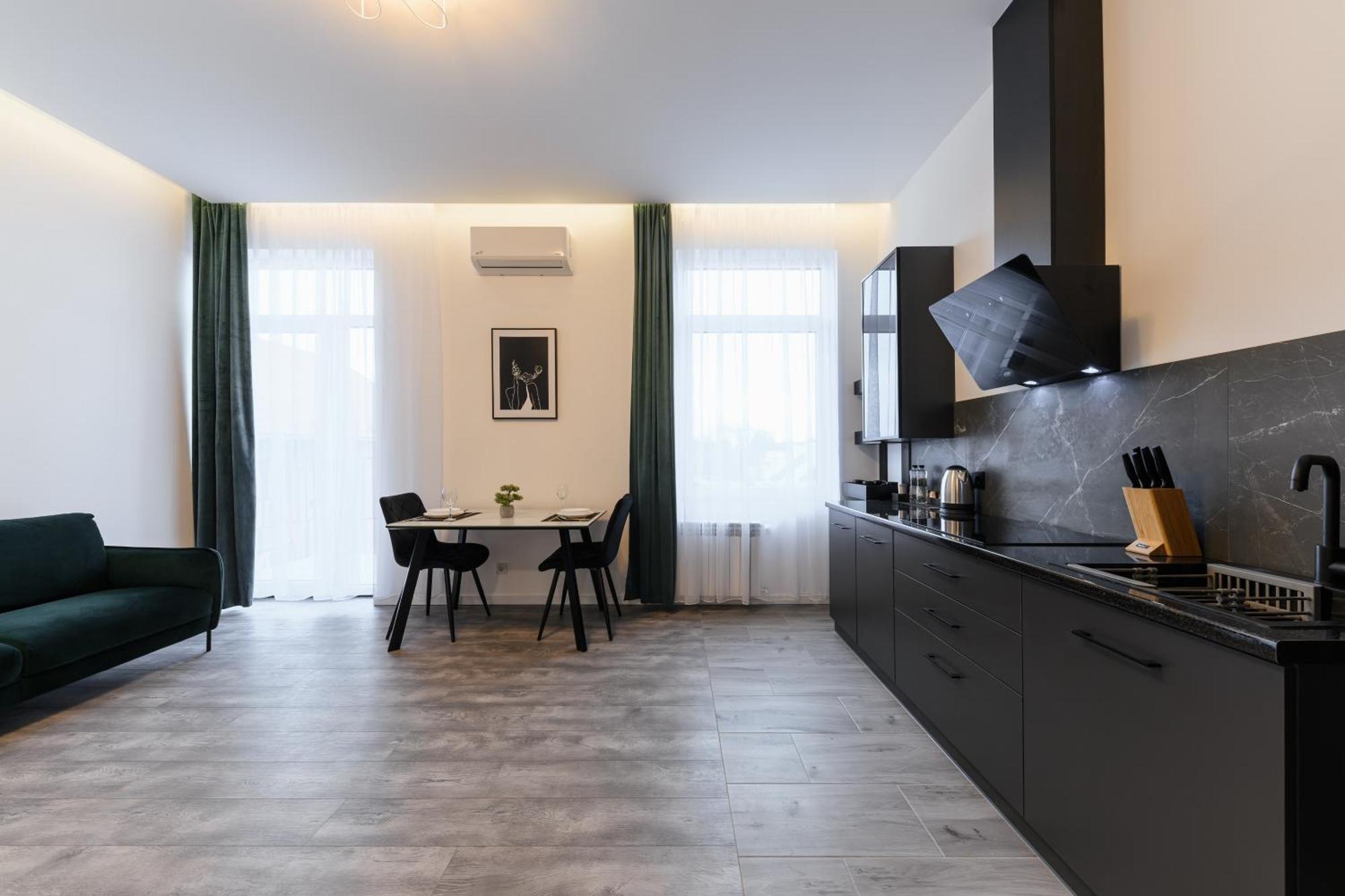 Luxury Apartments Laborca 乌日霍罗德 外观 照片