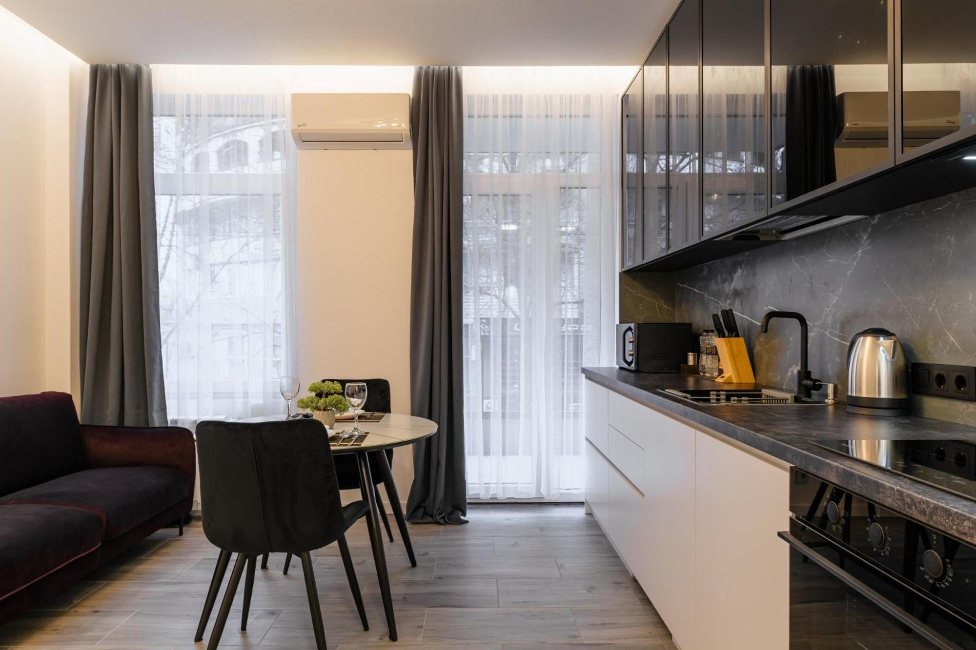 Luxury Apartments Laborca 乌日霍罗德 外观 照片