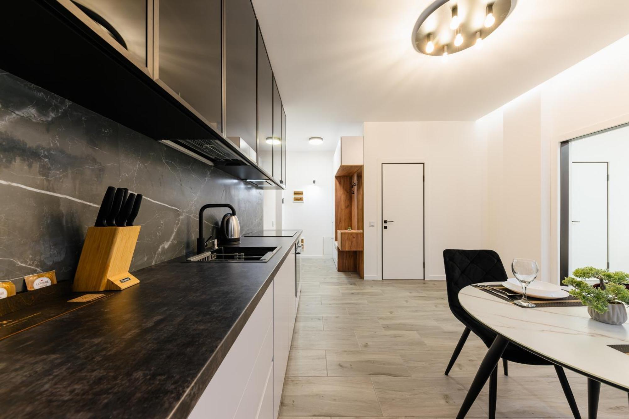Luxury Apartments Laborca 乌日霍罗德 外观 照片