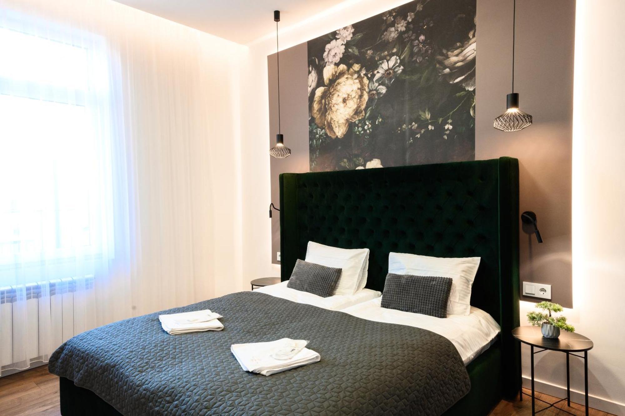 Luxury Apartments Laborca 乌日霍罗德 外观 照片
